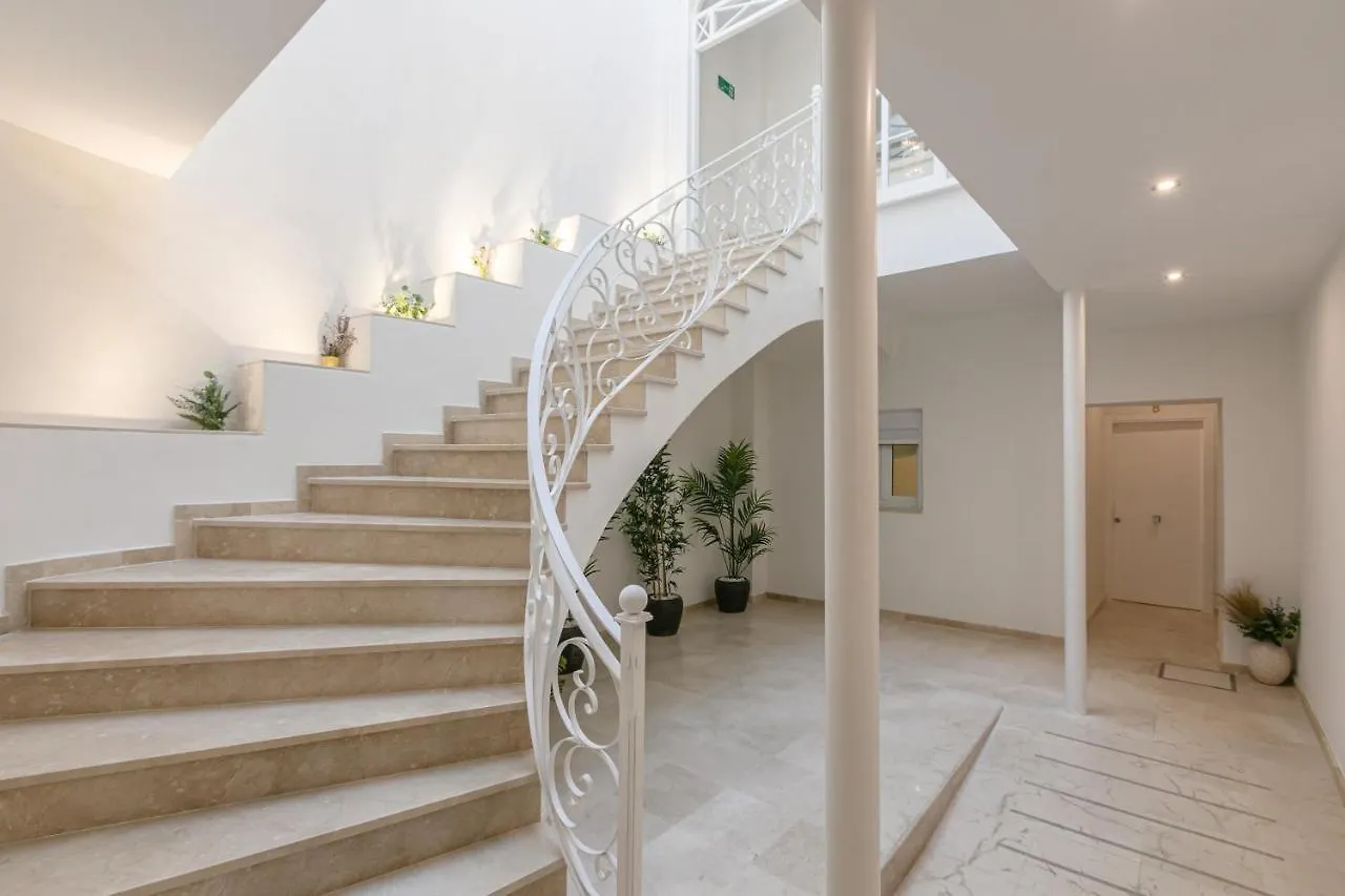 La Joya De Santa Cruz Calle Virgenes 21 Севилья 0*,  Испания
