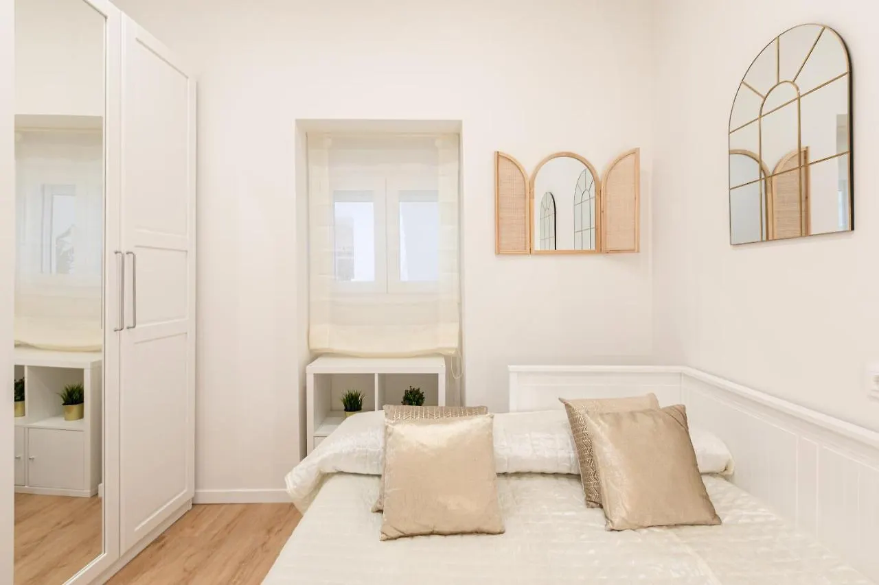 Apartment La Joya De Santa Cruz Calle Virgenes 21 Seville
