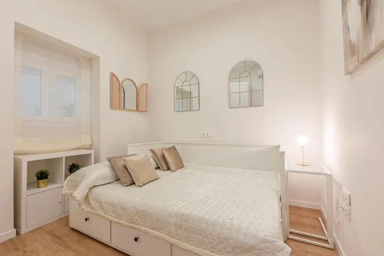 Апартаменты La Joya De Santa Cruz Calle Virgenes 21 Севилья Испания