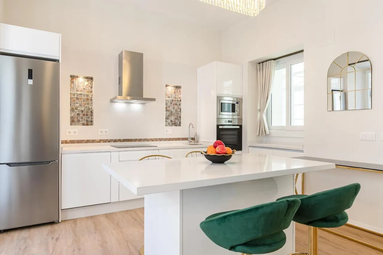 La Joya De Santa Cruz Calle Virgenes 21 Севилья Испания