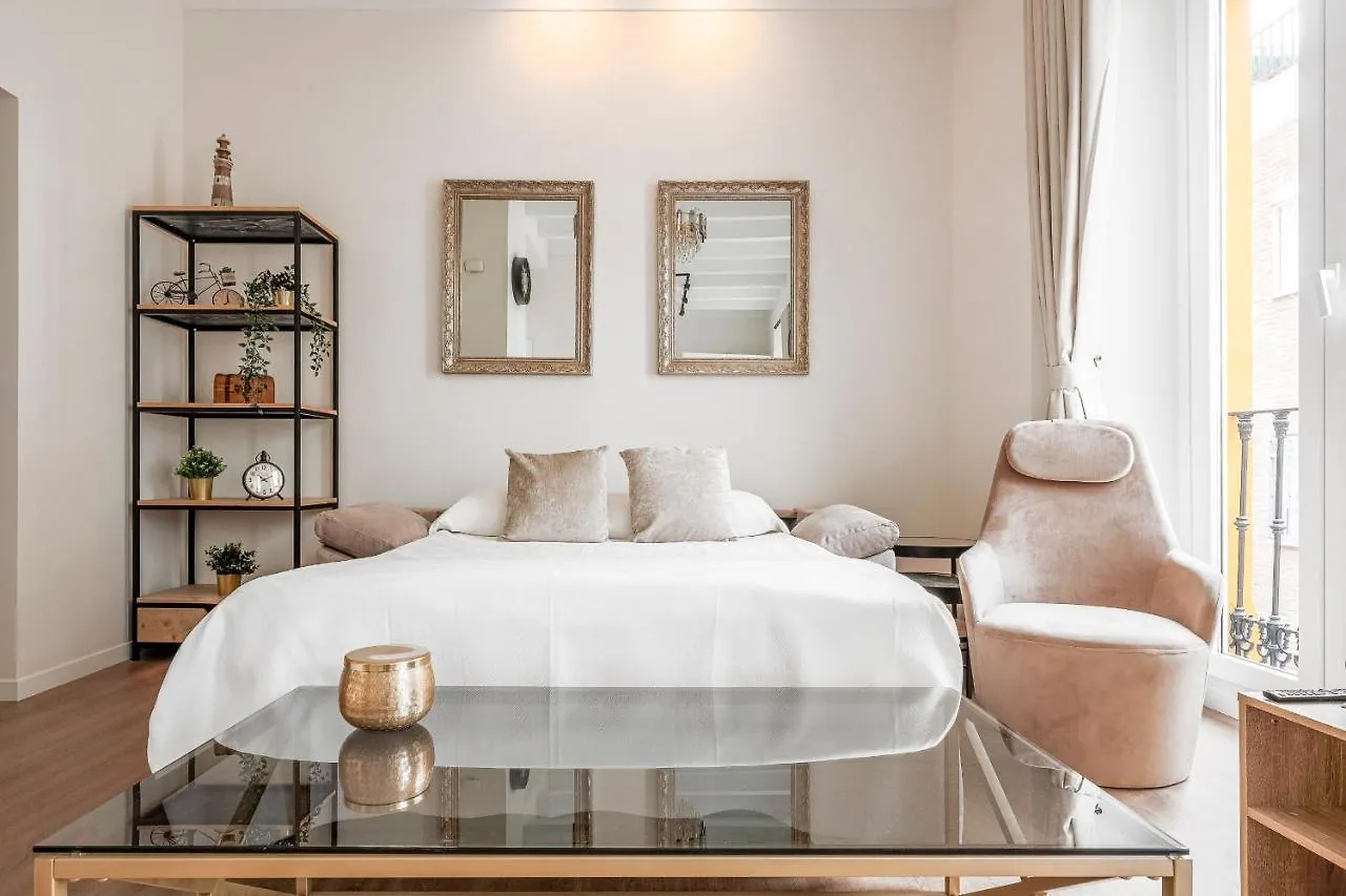 Apartment La Joya De Santa Cruz Calle Virgenes 21 Seville
