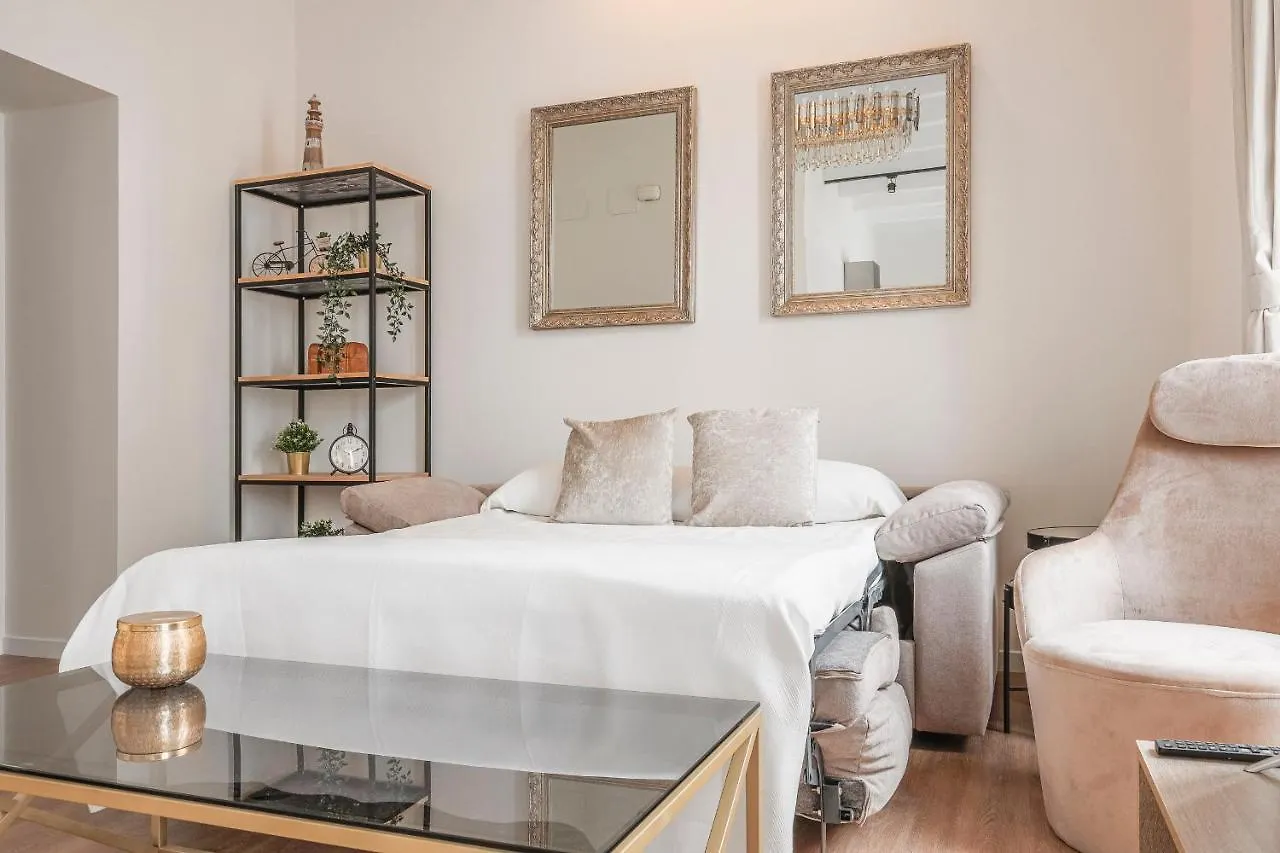 Apartment La Joya De Santa Cruz Calle Virgenes 21 Seville Spain