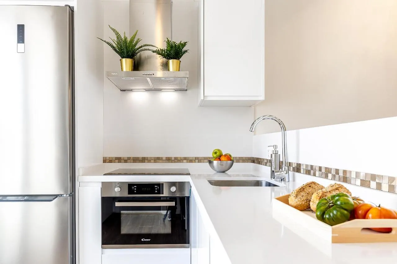 La Joya De Santa Cruz Calle Virgenes 21 Севилья Испания